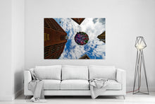 Lade das Bild in den Galerie-Viewer, Schwebender Blumenball