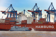 Lade das Bild in den Galerie-Viewer, Containerhafen mit Mississippidampfer, Hamburg Schriftzug | Hamburg Foto "Containerhafen mit Mississippidampfer, Hamburg Schriftzug" als Wandbild auf Leinwand kaufen