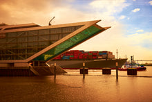 Lade das Bild in den Galerie-Viewer, Dockland | Hamburg Foto &quot;Dockland&quot; als Wandbild auf Leinwand kaufen

