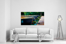 Lade das Bild in den Galerie-Viewer, Stadtparksee, japanischer Pavillon, Ruderboote am Steg festgemacht | Hamburg Foto "Stadtparksee, japanischer Pavillon, Ruderboote am Steg festgemacht" als Wandbild auf Leinwand kaufen