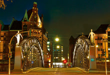 Lade das Bild in den Galerie-Viewer, Brookbrücke | Hamburg Foto "Brookbrücke" als Wandbild auf Leinwand kaufen