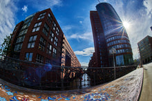 Lade das Bild in den Galerie-Viewer, Orientteppich, Wilhelminenbrücke | Hamburg Foto "Orientteppich, Wilhelminenbrücke" als Wandbild auf Leinwand kaufen