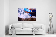 Lade das Bild in den Galerie-Viewer, Bugwelle vom Polizeiboot | Hamburg Foto "Bugwelle vom Polizeiboot" als Wandbild auf Leinwand kaufen