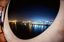 Lade das Bild in den Galerie-Viewer, Elphi, Blick zum Containerhafen - Kultur trifft Hafen | Hamburg Foto "Elphi, Blick zum Containerhafen - Kultur trifft Hafen" als Wandbild auf Leinwand kaufen