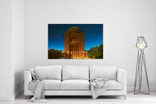 Lade das Bild in den Galerie-Viewer, Planetarium im Wasserspiegel | Hamburg Foto "Planetarium im Wasserspiegel" als Wandbild auf Leinwand kaufen