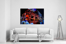 Lade das Bild in den Galerie-Viewer, Mississippi-Schaufelraddampfer an der Landungsbrücke | Hamburg Foto "Mississippi-Schaufelraddampfer an der Landungsbrücke" als Wandbild auf Leinwand kaufen