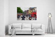 Lade das Bild in den Galerie-Viewer, Harley Days, Motorrad Korso | Hamburg Foto "Harley Days, Motorrad Korso" als Wandbild auf Leinwand kaufen