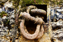 Lade das Bild in den Galerie-Viewer, Schekel mit Wand und Tampen | Hamburg Foto "Schekel mit Wand und Tampen" als Wandbild auf Leinwand kaufen