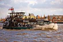 Lade das Bild in den Galerie-Viewer, die Überfahrt | Hamburg Foto "die Überfahrt" als Wandbild auf Leinwand kaufen