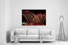 Lade das Bild in den Galerie-Viewer, Alstervergnügen, Feuerwerk mit Goldregen | Hamburg Foto "Alstervergnügen, Feuerwerk mit Goldregen" als Wandbild auf Leinwand kaufen